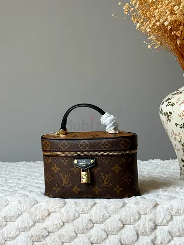 Louis Vuitton Monogram Vanity Case - Small Top Handle Cosmetic Case