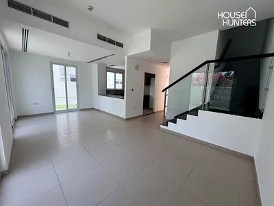 Corner unit | Large Plot | Family living room