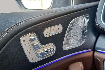 2025 Mercedes-BENZ GLE — миниатюра 17