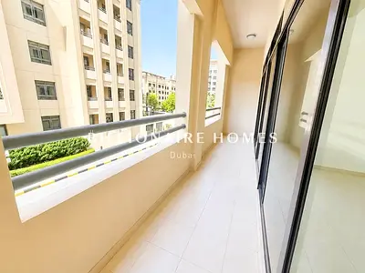 Vacant |Chiller free |Corner unit |spacious