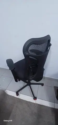 كرسي مكتب للبيع المستعجل