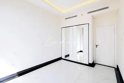 2BR Apartment | Mid Floor | Community View