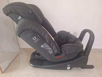 Joie convertible infant/toddler car seat with ISOFIX base - good condition