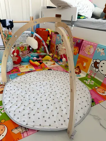 Natural wood activity mat