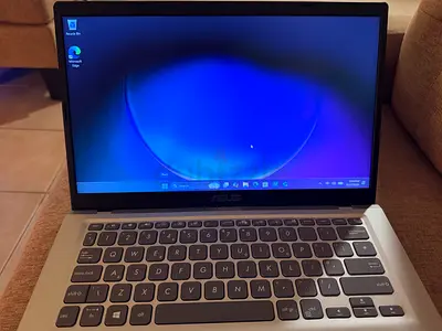 ASUS Laptop - Notebook