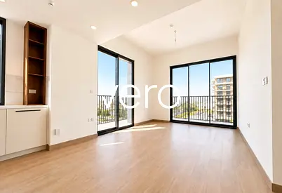 Corner Unit | Boulevard View | Low Floor
