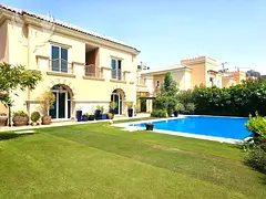 Vacant | 5 Bed w/pool | Golf Course View