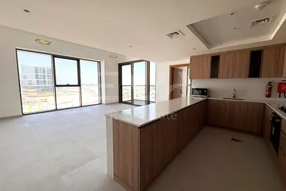 STUNNING SEA VIEW | GREAT PRICE | MODERN AND CLEAN