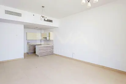 HIGH FLOOR | SPACIOUS LAYOUT | SKYLINE VIEW