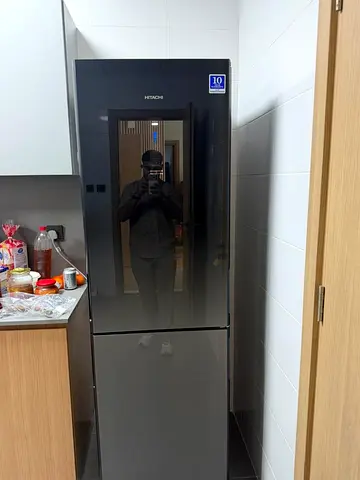 Hitachi bottom fridge freezer