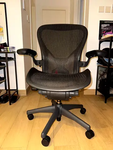 Aeron Herman Miller Classic Office Chair fully loaded