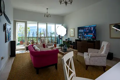 NO CALLS! Huge master room in Marina
