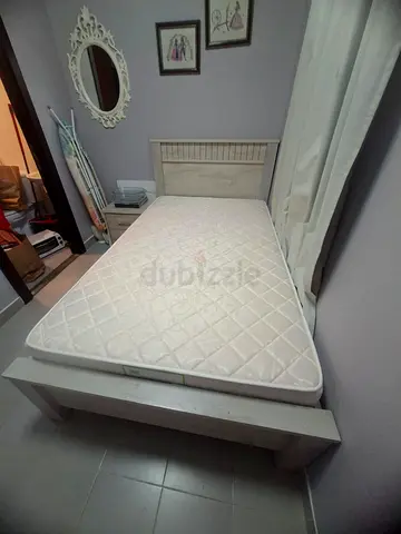 Single bed with mattress