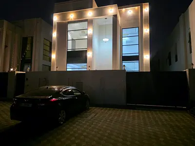 🏡 Villa for Rent in Al-Yasmeen – Prime Location on a Main Street Features 5 rooms, a *majlis* (sitting room), and a spacious family living area.