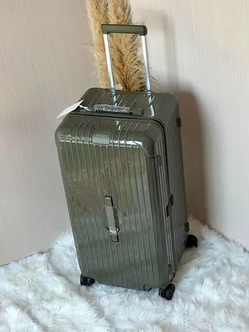 RIMOWA ESSENTIAL TRUNK PLUS