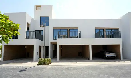 3 BR + Maid | Single Row | Water Canal Facing