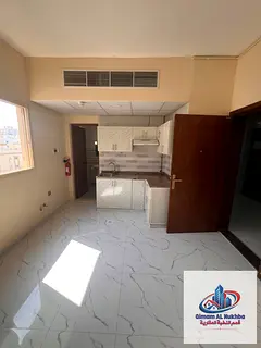 Beautiful, spacious studio in Al Qulaiaa. Central AC/gas, free maintenance, easy payments. Prime loc