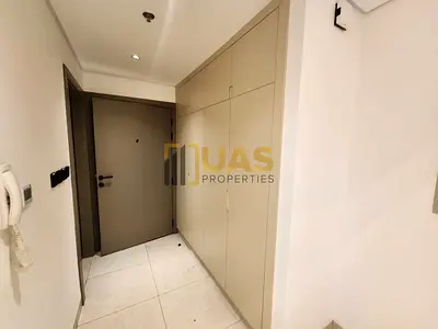 Lavish brand new studio with gym pool parking free near to Metro station