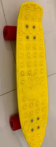 Banana Board Gold Cup Yellow – Classic Cruiser Skateboard