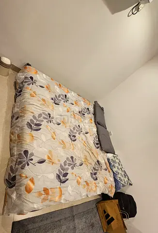 King size bed
