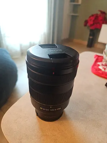Sony 24-105 f/4 G Lense E mount (price is negotiable) URGENT SALE