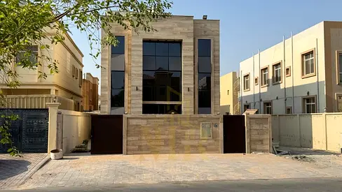 فيلا شارع و سكة مع روف موقع مميزبالمويهات1 قريب شارع الشيخ عمار و شارع التلة الروضة 2 تملك حر