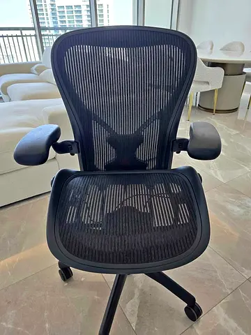 Herman Miller Aeron-style Ergonomic Office Chair - Black Mesh