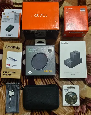 Sony A7C II Silver + FE 35mm F1.8 + Filters + SmallRig + ULANZI — Full Bundle