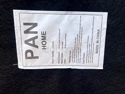 In EXCELLENT CONDITION pan Home Corner sofa