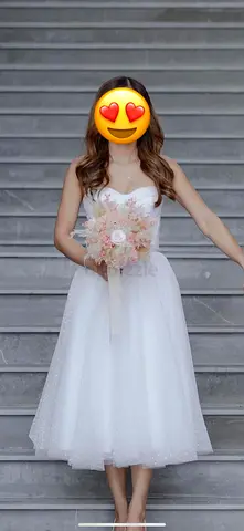 Wedding gown