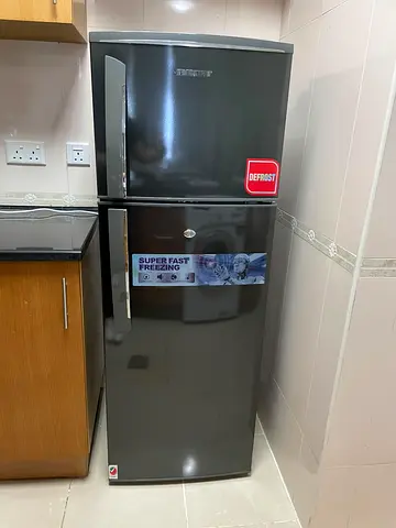 Grey double-door refrigerator with top freezer - Excellent condition