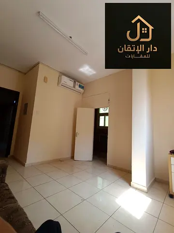 *Studio For Rent in Al Majjarah, Sharjah - AED 15000