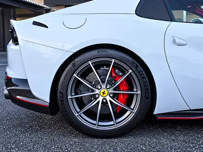 صورة 8 لـ 2016 Ferrari 812 GTS