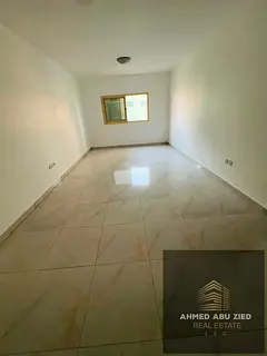 Large 1-bedroom apartment in Al Nuaimiya 2 with a master bedroom, 2 bathrooms, balcony, spacious kit