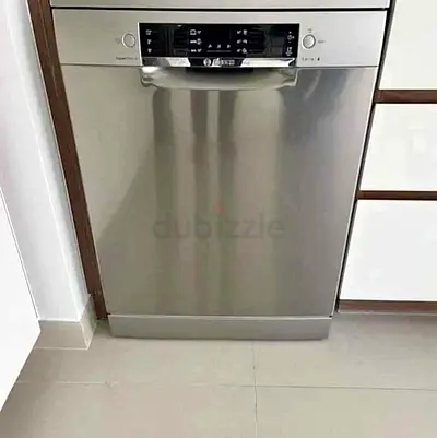 Stainless Steel Freestanding Dishwasher - Good Condition