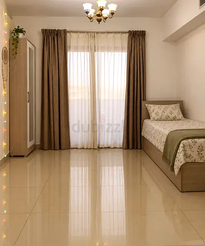 Room available for working women