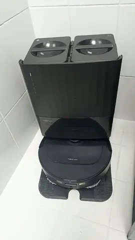 Roborock Qrevo S with Auto-Empty Dock - Good Condition