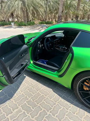 صورة 2 لـ 2018 Mercedes-BENZ SLS AMG