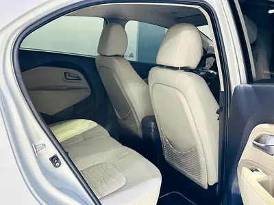 2013 KIA RIO 缩略图 18