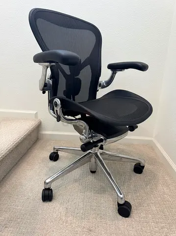 Use Remastered V2 Herman Miller Aeron Graphite Polished Aluminium Frame Chair Full Option Size C