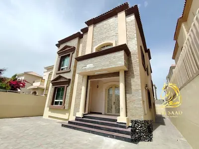 🏡 فيلا للبيع في الروضة 1 – عجمان | 6 غرف ماستر | واجهة حجر