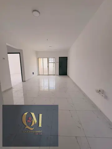 2bhk BIG ARATMANT //GOOD LOCATION //NEW RENOVAT ALL FIMLY BUILDING RENT ONLY 30K