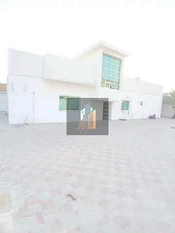 NEAR AJMAN CORNISH, NEAT AND CLEAN FAMILY BUILDING VILLA,GOOD LOOKING AREA