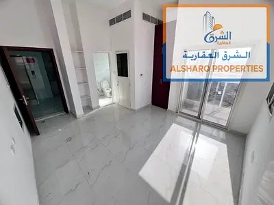 استوديو ثاني ساكن في العالية – عجمان  _ مطبخ منفصل  خزائن بالحائط تكييف مركزي  _ 20 ألف 6 دفعات