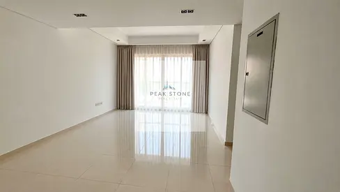 Well Maintained |New Building | Multiple Options Peak Stone Real Estate is pleased to present this spacious 1-bedroom apartment in Topaz Residence 1, Dubai Silicon Oasis. Offering a practical 692 sq.