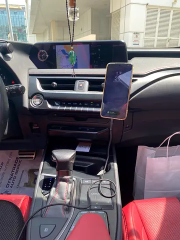 صورة 5 لـ 2019 Lexus UX-SERIES