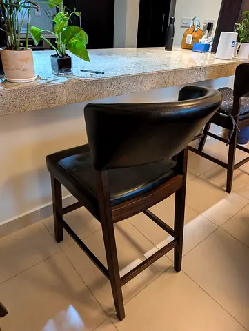 Set of 2 Dark Wood Bar Chair with PU Leather Seats