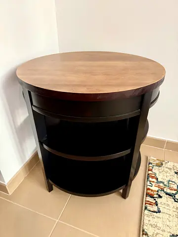 Round wooden side table with drawer – very good condition
