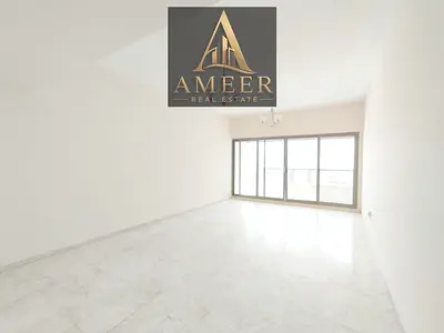 30 DAYS FREE SPACIOUS THREE BHK WITH BALCONY WITH BUILT IN WARDROBES ON A VERY PRIME LOCATION EASY TO DUBAI EXCESS