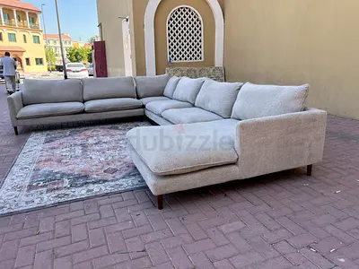EXCELLENT CONDITION PAN home Ushape Sofa